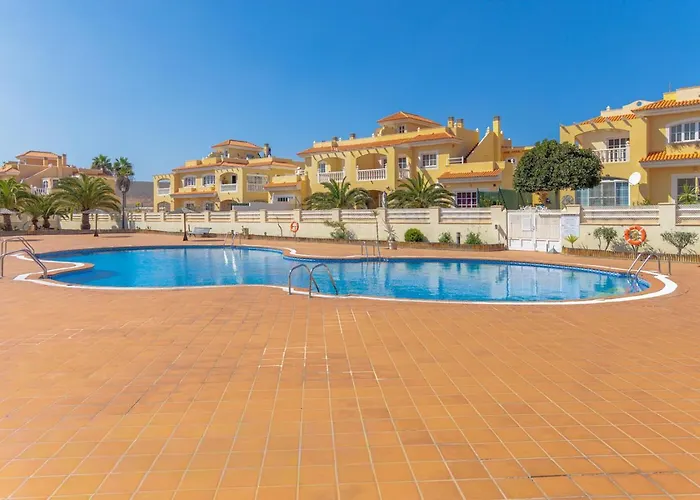 Ares Home Villa Privada Con Jardin, Piscina, Barbacoa Y Golf Nyaraló Antigua