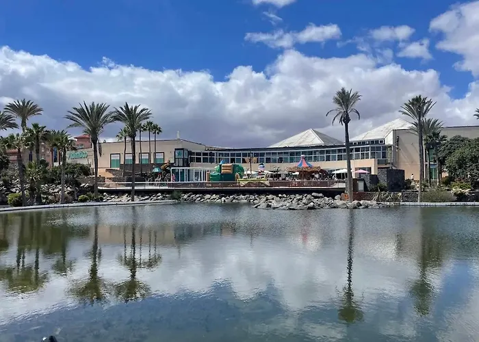 Ares Home Villa Privada Con Jardin, Piscina, Barbacoa Y Golf * אנטיגואה